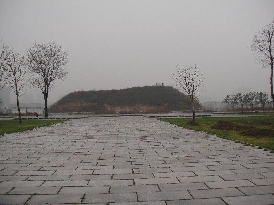 Sanqing Hall of Daminggong Palace